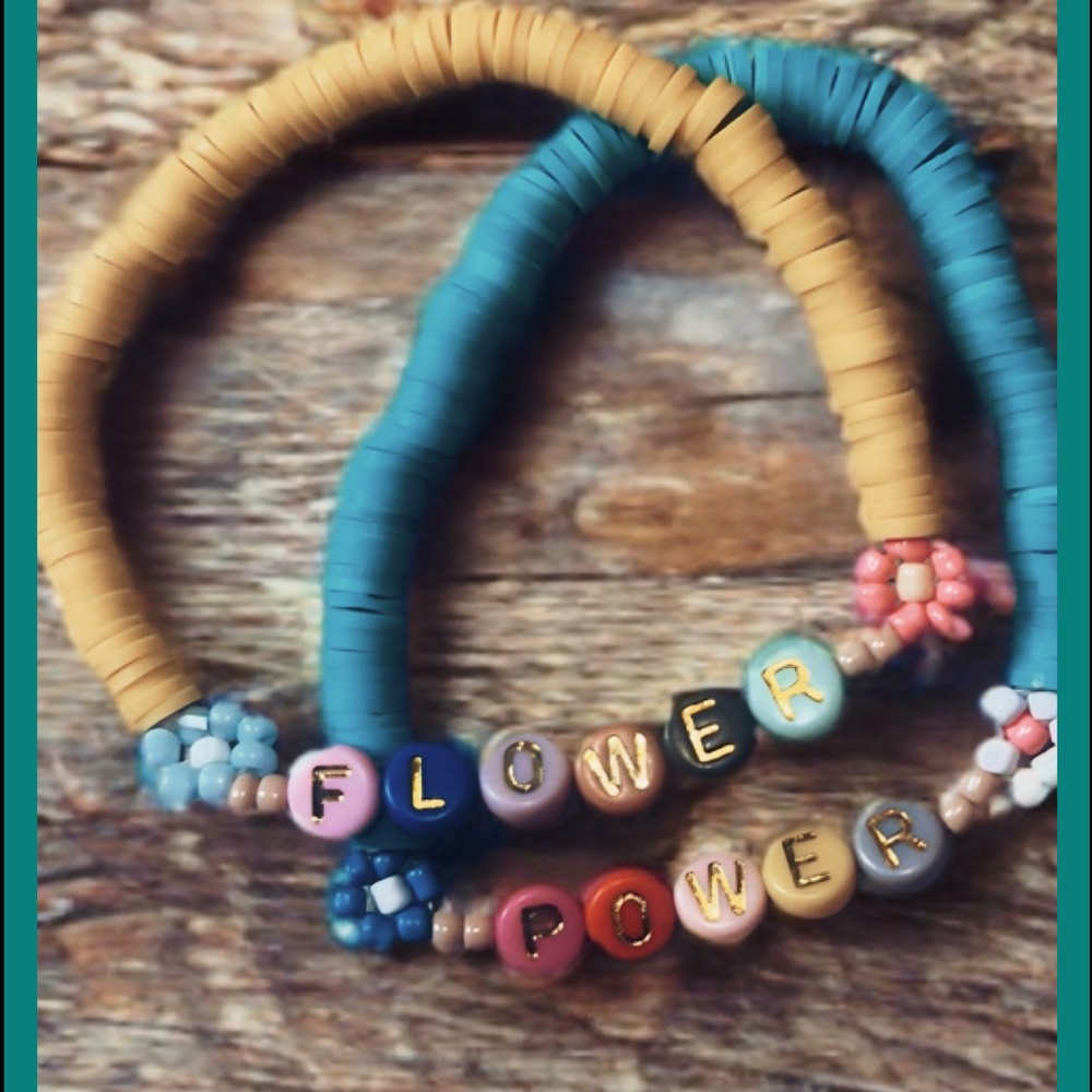 Flower Power Beaded Bracelet set ( New Handmade )
